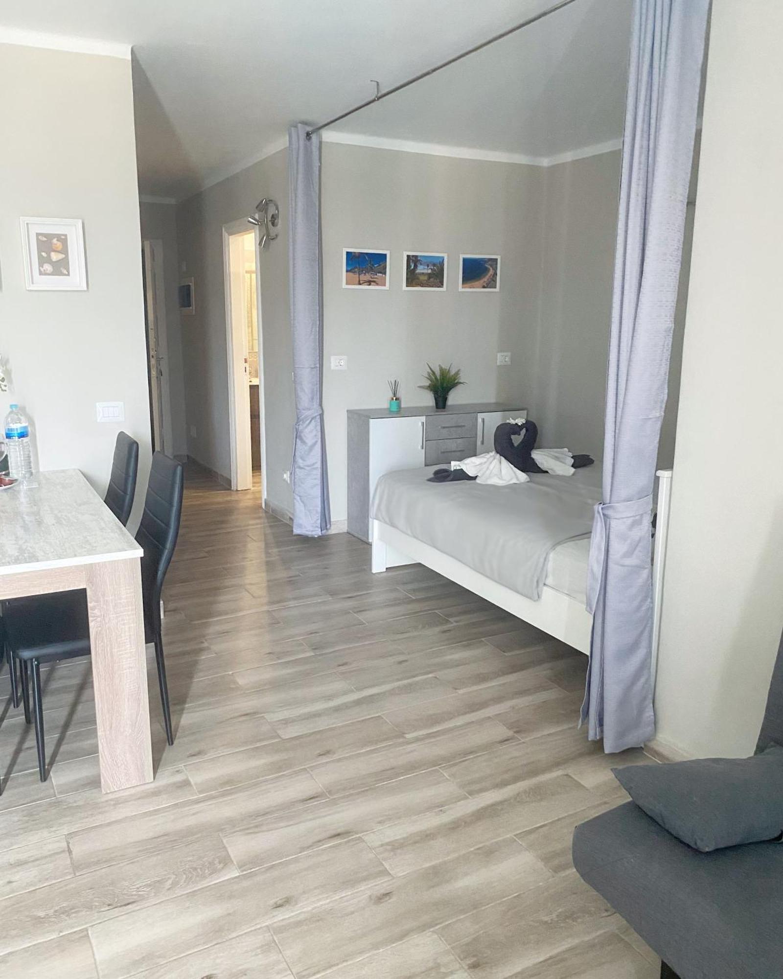 Sissy Tenerife Apartman ซานมิเกลเดียโบนา ภายนอก รูปภาพ